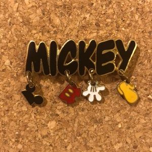 Disney: Mickey dangling parts pin